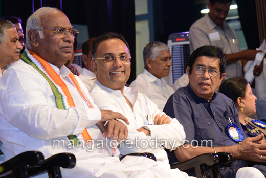 Congress Convention at Town Hall 1